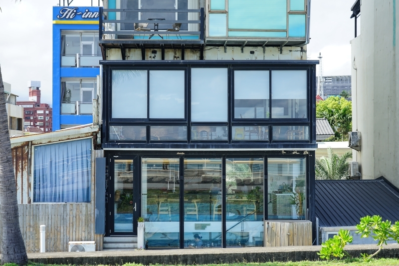 跳躍的宅男 - 花蓮靠海咖啡廳-秘密海咖啡 東大門夜市走路15分鐘 太平洋海濱公園旁