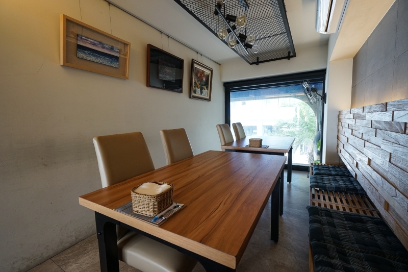 跳躍的宅男 - 花蓮靠海咖啡廳-秘密海咖啡 東大門夜市走路15分鐘 太平洋海濱公園旁