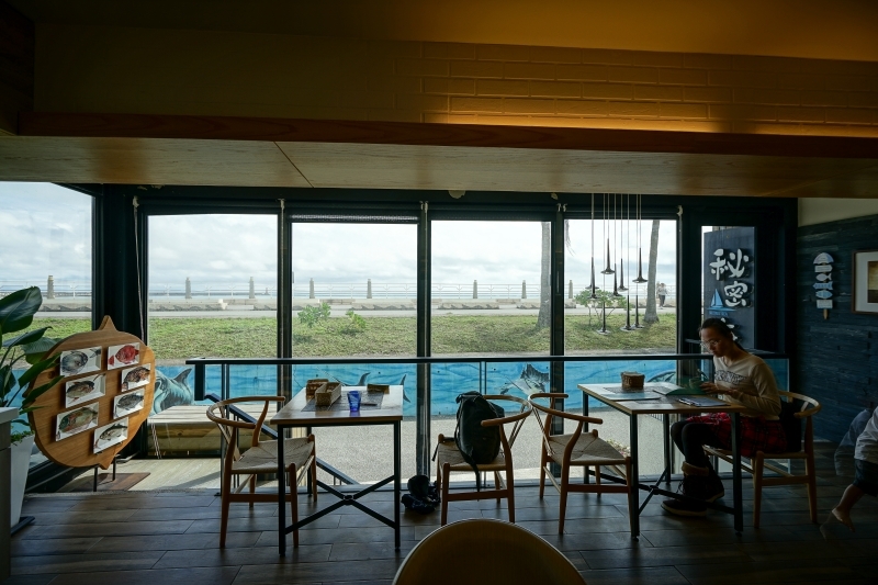 跳躍的宅男 - 花蓮靠海咖啡廳-秘密海咖啡 東大門夜市走路15分鐘 太平洋海濱公園旁