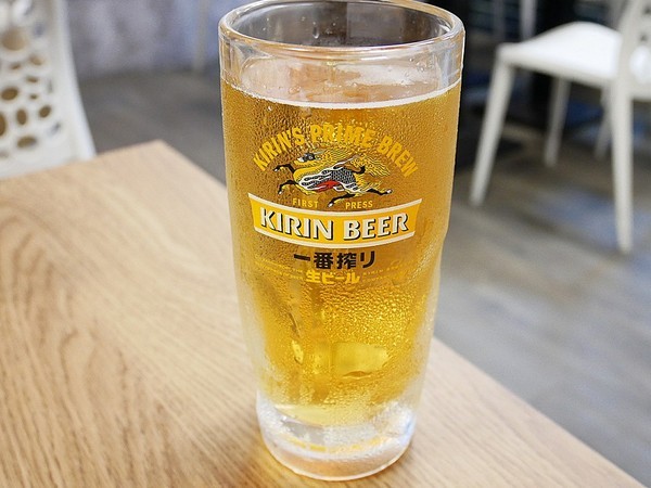 壹柒炸:壹柒炸-台中西屯區炸物店 近漢口國中 餐點選擇多且有脫油機 炸物清爽不油膩 再來杯啤酒就是最完美宵夜