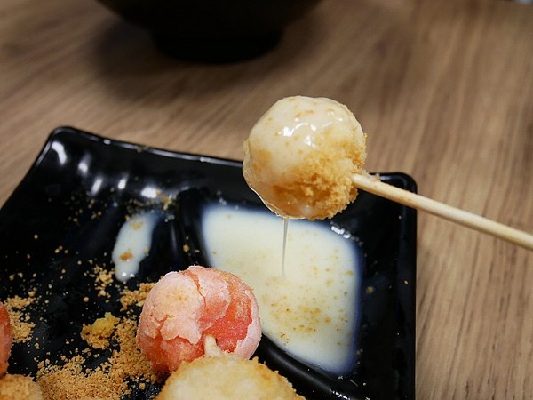 壹柒炸:壹柒炸-台中西屯區炸物店 近漢口國中 餐點選擇多且有脫油機 炸物清爽不油膩 再來杯啤酒就是最完美宵夜