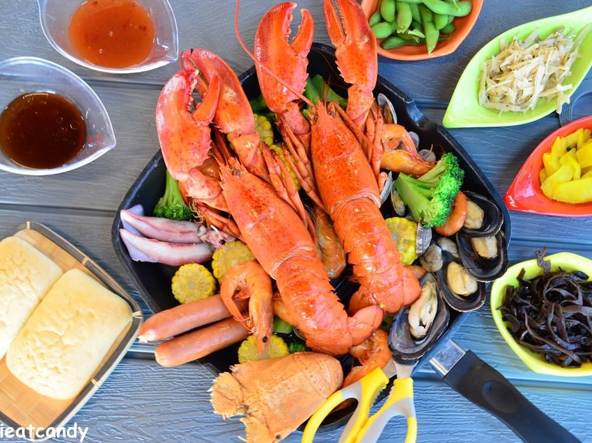 點波士頓龍蝦套餐加購99元，再贈送一隻波士頓龍蝦！