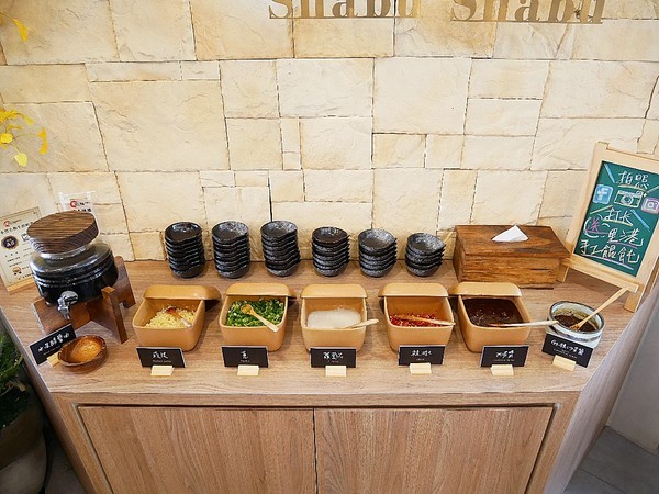 木吉涮涮鍋:MUKI Shabu Shabu 木吉涮涮鍋-嘉義西區精緻鍋物 原料標榜健康 在食安籠罩之下有更適合的選擇 - 愛評體驗券