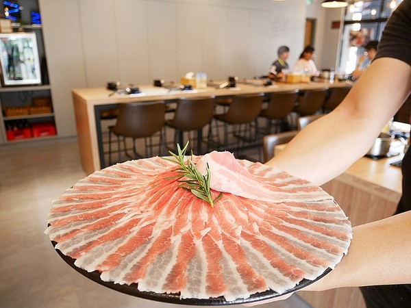 木吉涮涮鍋:MUKI Shabu Shabu 木吉涮涮鍋-嘉義西區精緻鍋物 原料標榜健康 在食安籠罩之下有更適合的選擇 - 愛評體驗券