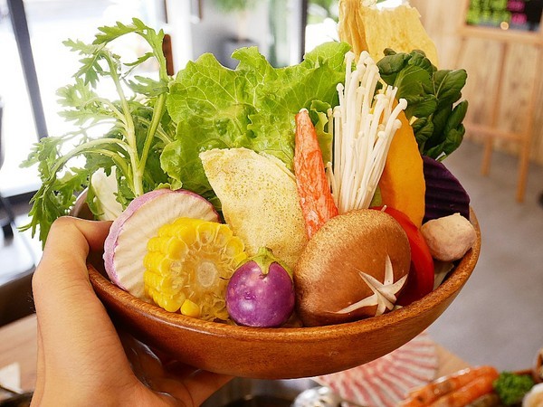 木吉涮涮鍋:MUKI Shabu Shabu 木吉涮涮鍋-嘉義西區精緻鍋物 原料標榜健康 在食安籠罩之下有更適合的選擇 - 愛評體驗券