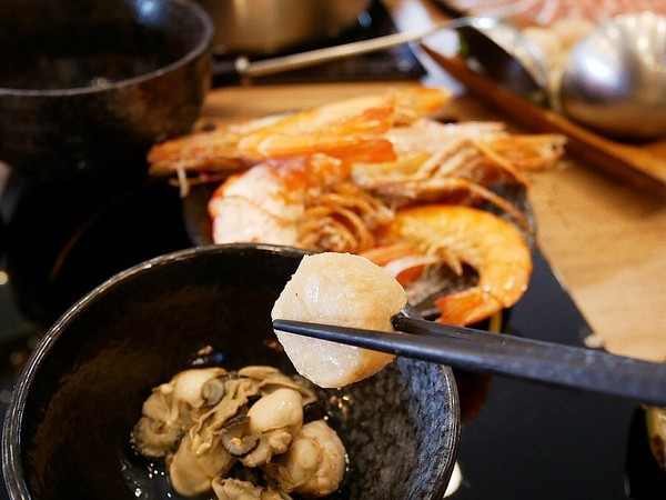 木吉涮涮鍋:MUKI Shabu Shabu 木吉涮涮鍋-嘉義西區精緻鍋物 原料標榜健康 在食安籠罩之下有更適合的選擇 - 愛評體驗券