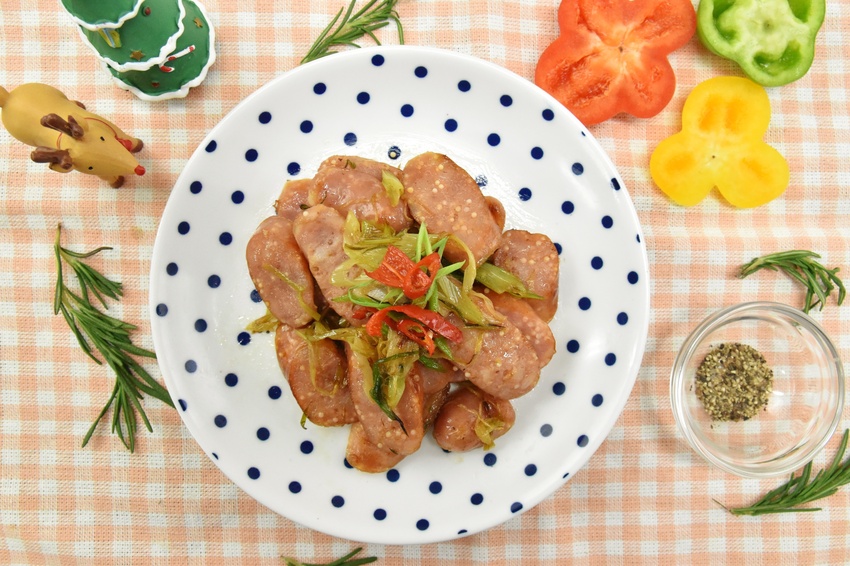 【香腸世家】#飛魚卵香腸 #櫻花蝦香腸 美味口感超越你想像，一同享受彈跳飛魚卵與嗆辣櫻花蝦的好滋味吧！