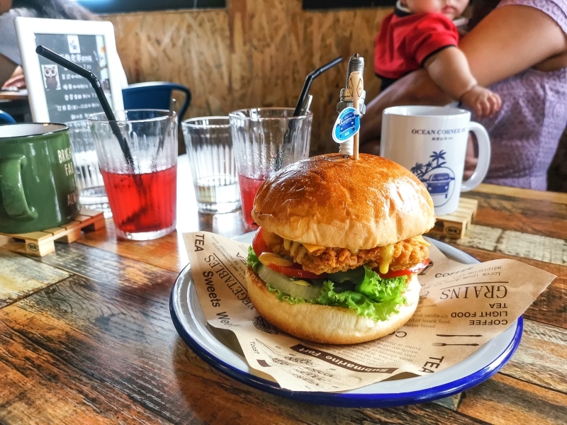 跳躍的宅男 - [花蓮美食]二訪海濱街角101-新推出義大利麵 花蓮海邊下午茶餐廳早午餐