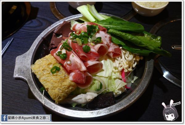 果然是你(成大店)：[食記]►台南東區◄果然是你～成大店／炸彈炒飯／味噌雞腿燉飯／石頭豬肉鍋／果然愛你：火龍果奶茶／果然相遇：洛神凍飲／憑學生證點餐9折