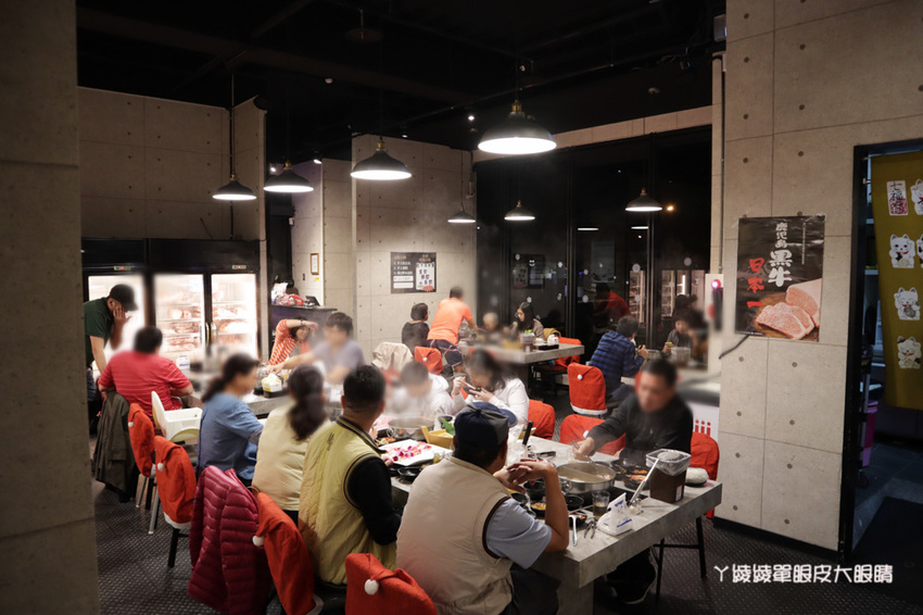 新竹火鍋推薦上官木桶鍋！竹北活體海鮮火鍋，竹科人揪團吃起來！免費請你吃肉盤