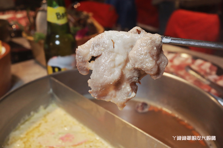 新竹火鍋推薦上官木桶鍋!竹北活體海鮮火鍋,竹科人揪團吃起來!免費請你吃肉盤