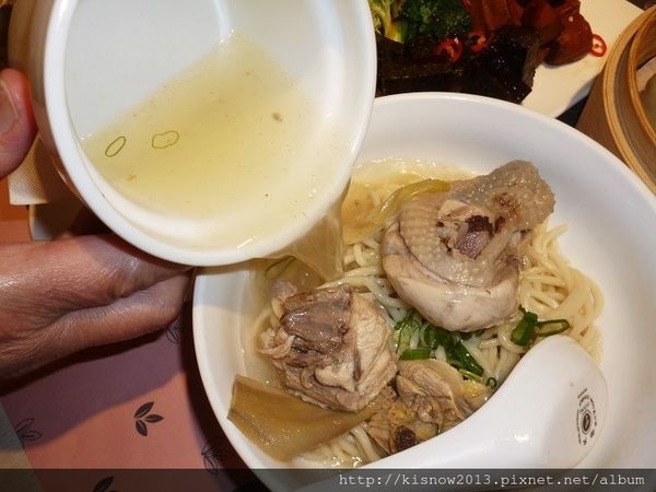 金品茶語29-元盅土雞麵.JPG