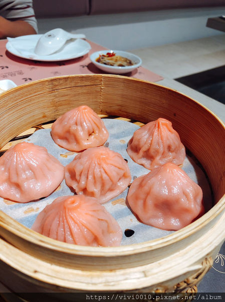 圓圓家愛吃貨-《台北南西誠品》老字號的金品茶語，變身時尚亮麗茶水鋪，文青少女必須朝聖!牛肉麵簡直一絕超好吃