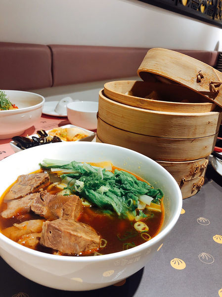 圓圓家愛吃貨-《台北南西誠品》老字號的金品茶語，變身時尚亮麗茶水鋪，文青少女必須朝聖!牛肉麵簡直一絕超好吃