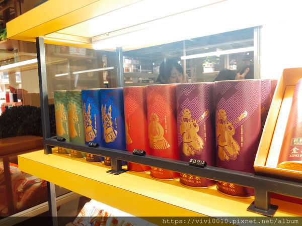 圓圓家愛吃貨-《台北南西誠品》老字號的金品茶語，變身時尚亮麗茶水鋪，文青少女必須朝聖!牛肉麵簡直一絕超好吃