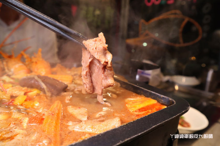 新竹宵夜|海の貨海鮮料理,抖音超夯的重慶麻辣小龍蝦烤魚在新竹也吃得到