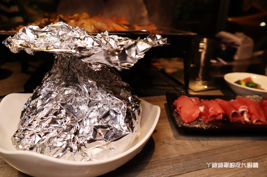 新竹宵夜|海の貨海鮮料理,抖音超夯的重慶麻辣小龍蝦烤魚在新竹也吃得到