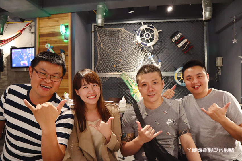 新竹宵夜|海の貨海鮮料理,抖音超夯的重慶麻辣小龍蝦烤魚在新竹也吃得到