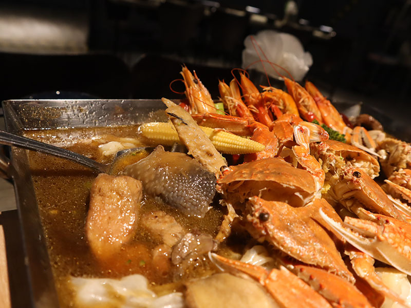 海貨海鮮料理,重慶小龍蝦麻辣烤魚,紅(白)蝦,螃蟹,三杯鳳螺多種選擇美味快炒,滿滿海味,聚餐暢飲無菜單