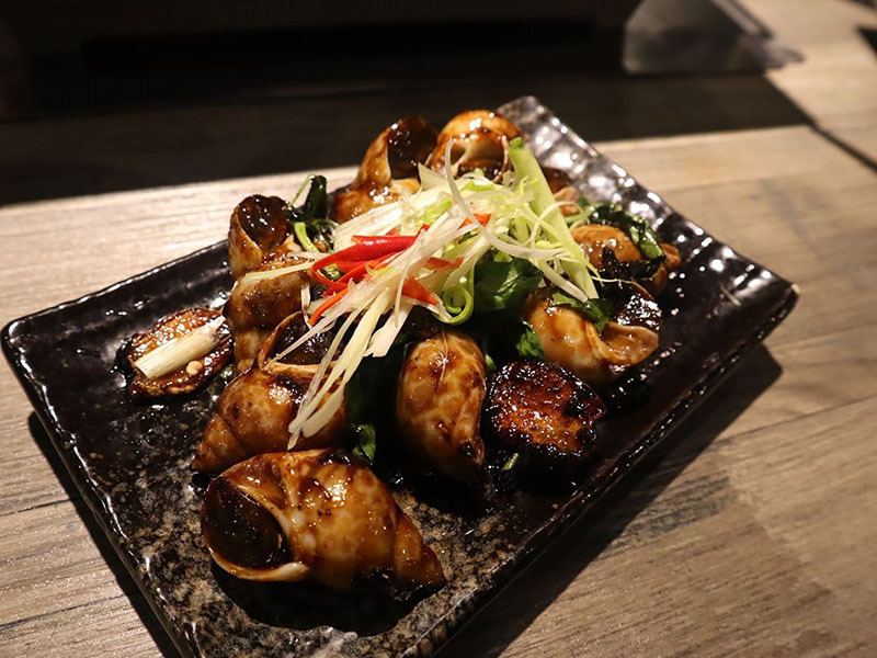 海貨海鮮料理,重慶小龍蝦麻辣烤魚,紅(白)蝦,螃蟹,三杯鳳螺多種選擇美味快炒,滿滿海味,聚餐暢飲無菜單