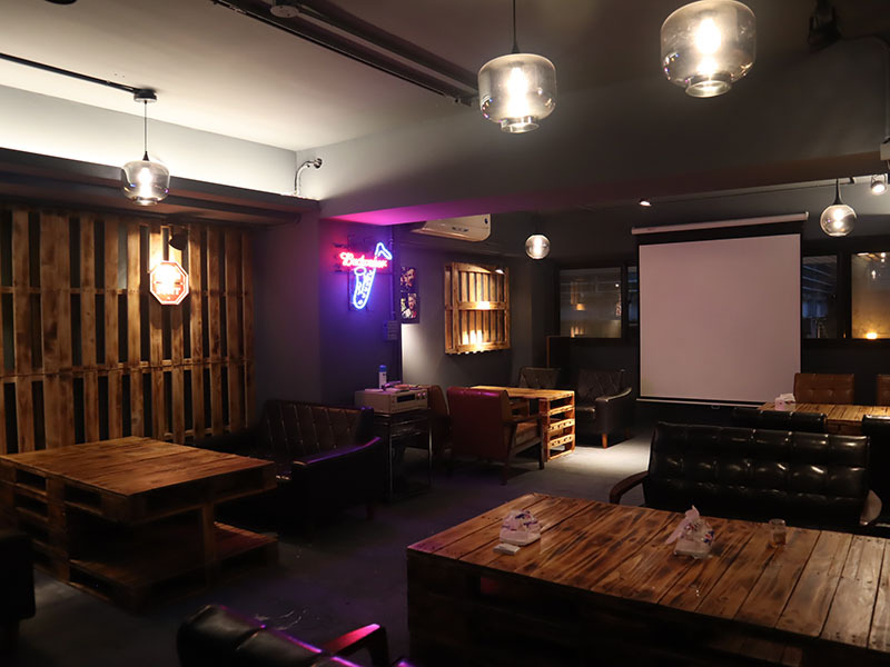 海貨海鮮料理,重慶小龍蝦麻辣烤魚,紅(白)蝦,螃蟹,三杯鳳螺多種選擇美味快炒,滿滿海味,聚餐暢飲無菜單