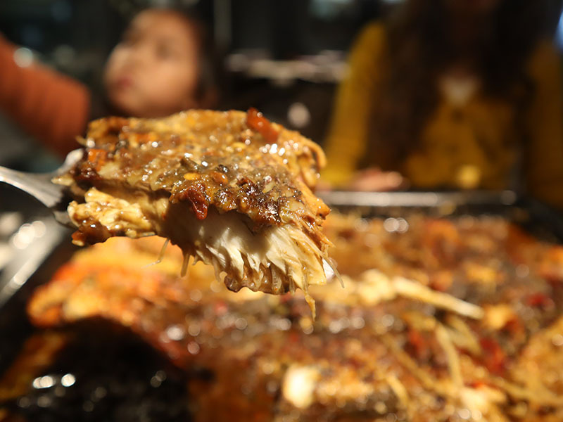 海貨海鮮料理,重慶小龍蝦麻辣烤魚,紅(白)蝦,螃蟹,三杯鳳螺多種選擇美味快炒,滿滿海味,聚餐暢飲無菜單