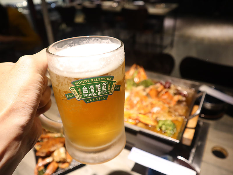 海貨海鮮料理,重慶小龍蝦麻辣烤魚,紅(白)蝦,螃蟹,三杯鳳螺多種選擇美味快炒,滿滿海味,聚餐暢飲無菜單