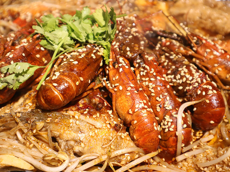 海貨海鮮料理,重慶小龍蝦麻辣烤魚,紅(白)蝦,螃蟹,三杯鳳螺多種選擇美味快炒,滿滿海味,聚餐暢飲無菜單