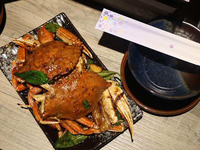 海貨海鮮料理,重慶小龍蝦麻辣烤魚,紅(白)蝦,螃蟹,三杯鳳螺多種選擇美味快炒,滿滿海味,聚餐暢飲無菜單