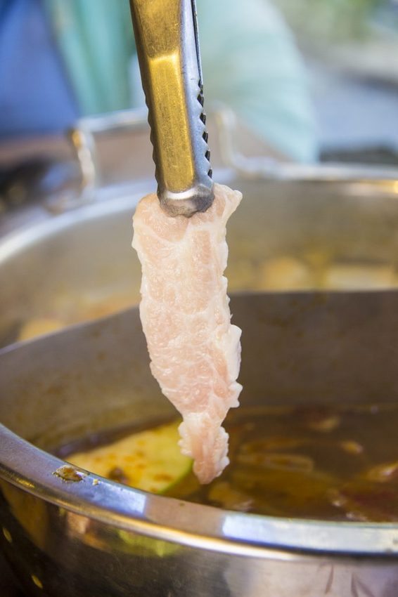 【新北市美食】永和火鍋/柳村火鍋永元店~推花雕雞雙拼鍋及麻辣湯底,價位也是和藹可親