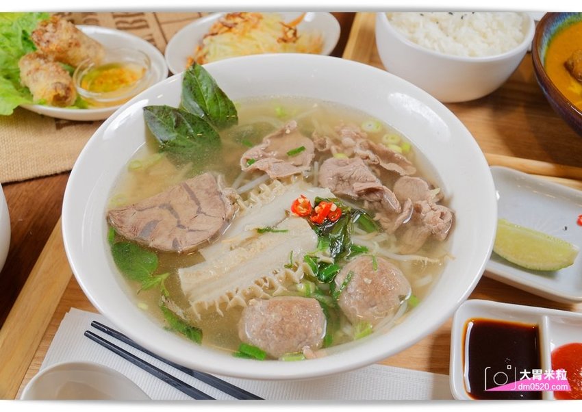 大胃米粒(台北大安越式料理推薦)談談越忠孝店,新越南美食！招牌牛肉河粉/南洋雞咖哩飯,清爽湯頭好開胃,台北國父紀念館站美食推薦,台北大安區越南料理推薦, - 大胃米粒 DAVID & MILL