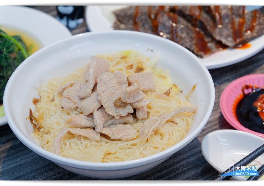 中和小吃美食推薦,鐘予原味當歸鴨仁愛店,冬令溫補必吃~當歸鴨麵線x鴨片飯,內用續湯免費,捷運南勢角站美食推薦,興南夜市周邊美食推薦, - 大胃米粒 DAVID & MILLY