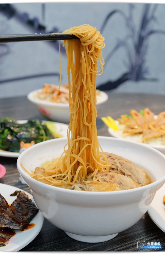 中和小吃美食推薦,鐘予原味當歸鴨仁愛店,冬令溫補必吃~當歸鴨麵線x鴨片飯,內用續湯免費,捷運南勢角站美食推薦,興南夜市周邊美食推薦, - 大胃米粒 DAVID & MILLY