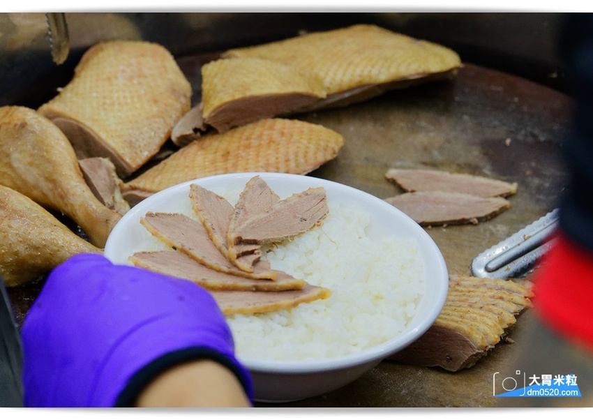 中和小吃美食推薦,鐘予原味當歸鴨仁愛店,冬令溫補必吃~當歸鴨麵線x鴨片飯,內用續湯免費,捷運南勢角站美食推薦,興南夜市周邊美食推薦, - 大胃米粒 DAVID & MILLY