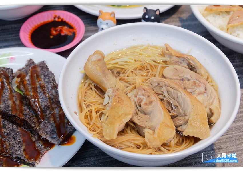 中和小吃美食推薦,鐘予原味當歸鴨仁愛店,冬令溫補必吃~當歸鴨麵線x鴨片飯,內用續湯免費,捷運南勢角站美食推薦,興南夜市周邊美食推薦, - 大胃米粒 DAVID & MILLY