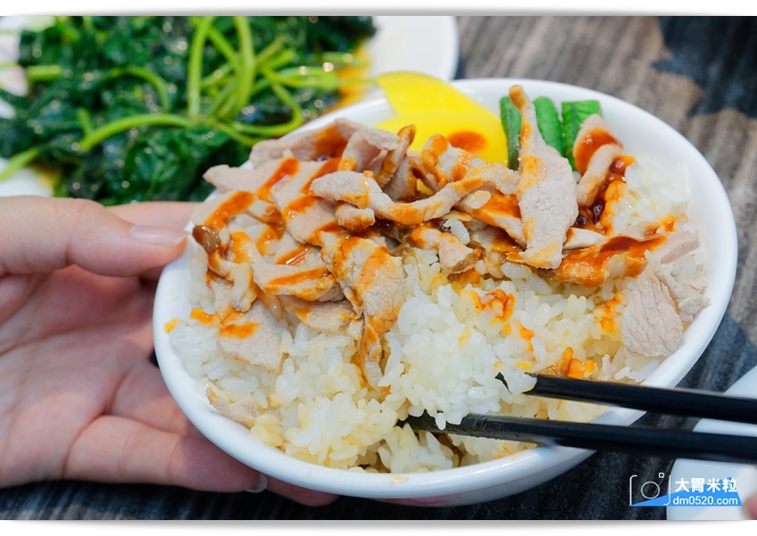 中和小吃美食推薦,鐘予原味當歸鴨仁愛店,冬令溫補必吃~當歸鴨麵線x鴨片飯,內用續湯免費,捷運南勢角站美食推薦,興南夜市周邊美食推薦, - 大胃米粒 DAVID & MILLY