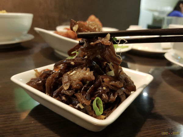 最新菜單『六堆伙房』|不油又不膩的客家料理|平價CP值又高|閉者眼隨便點都好吃|鹹蛋絲瓜麵線|美濃花生豆腐|豆香腐乳雞