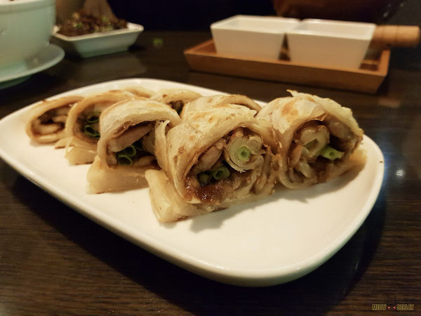 最新菜單『六堆伙房』|不油又不膩的客家料理|平價CP值又高|閉者眼隨便點都好吃|鹹蛋絲瓜麵線|美濃花生豆腐|豆香腐乳雞