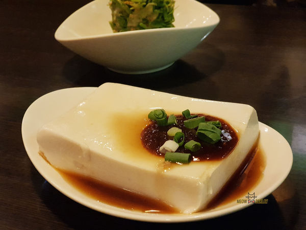 最新菜單『六堆伙房』|不油又不膩的客家料理|平價CP值又高|閉者眼隨便點都好吃|鹹蛋絲瓜麵線|美濃花生豆腐|豆香腐乳雞