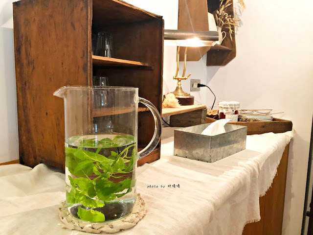 【嘉義 西區】霜空咖啡🍰國華街上的低調小店，沒有醒目招牌，卻有令人回味再三的美味甜點，IG熱門打卡點，沉靜優雅的氣氛，值得一訪再訪💕