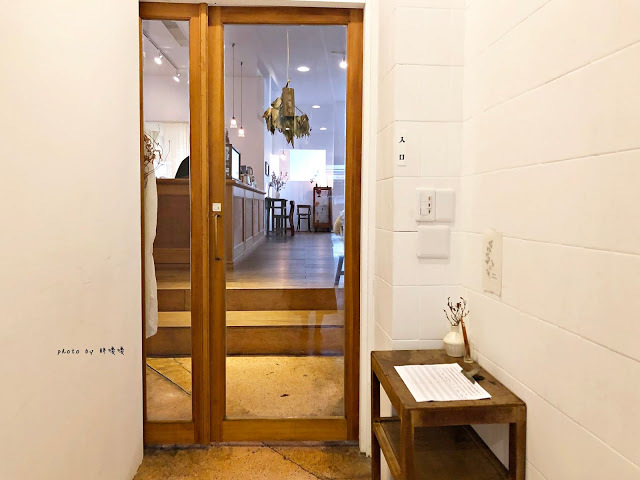 【嘉義 西區】霜空咖啡🍰國華街上的低調小店，沒有醒目招牌，卻有令人回味再三的美味甜點，IG熱門打卡點，沉靜優雅的氣氛，值得一訪再訪💕