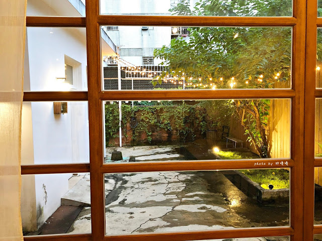 【嘉義 西區】霜空咖啡🍰國華街上的低調小店，沒有醒目招牌，卻有令人回味再三的美味甜點，IG熱門打卡點，沉靜優雅的氣氛，值得一訪再訪💕