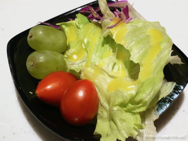 松牛川町：台中美食│松牛川町〃大里美食推薦！現場炙燒巨無霸戰斧，多人聚餐推薦，可包場～