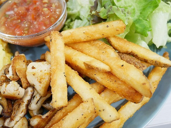 CHOW CHOW CAFE 巧巧咖啡:CHOW CHOW CAFE 巧巧咖啡- 台中南屯輕食早午餐 專打精品咖啡 是悠閒午茶的好選擇