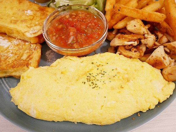 CHOW CHOW CAFE 巧巧咖啡:CHOW CHOW CAFE 巧巧咖啡- 台中南屯輕食早午餐 專打精品咖啡 是悠閒午茶的好選擇