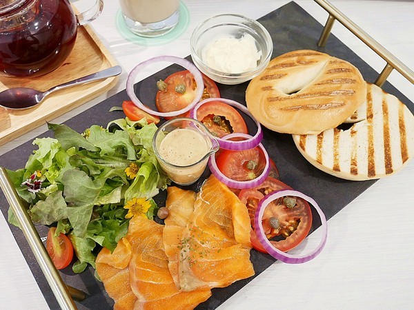 CHOW CHOW CAFE 巧巧咖啡:CHOW CHOW CAFE 巧巧咖啡- 台中南屯輕食早午餐 專打精品咖啡 是悠閒午茶的好選擇