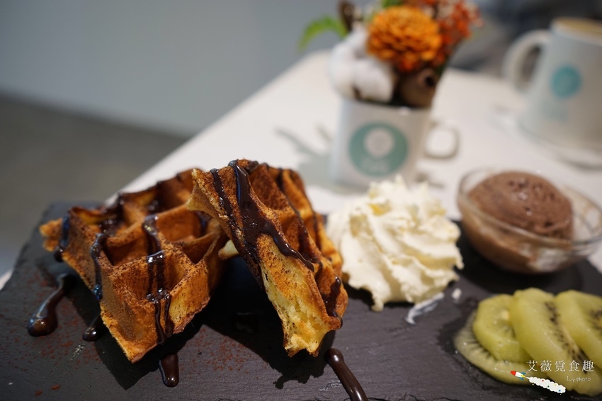 巧巧咖啡 CHOW CHOW CAFE