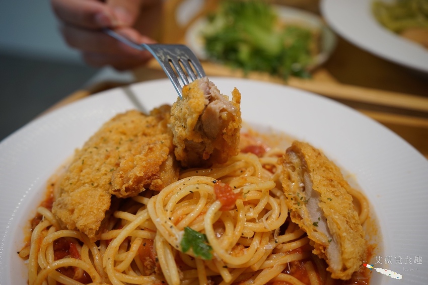 巧巧咖啡 CHOW CHOW CAFE