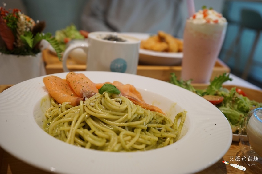 巧巧咖啡 CHOW CHOW CAFE