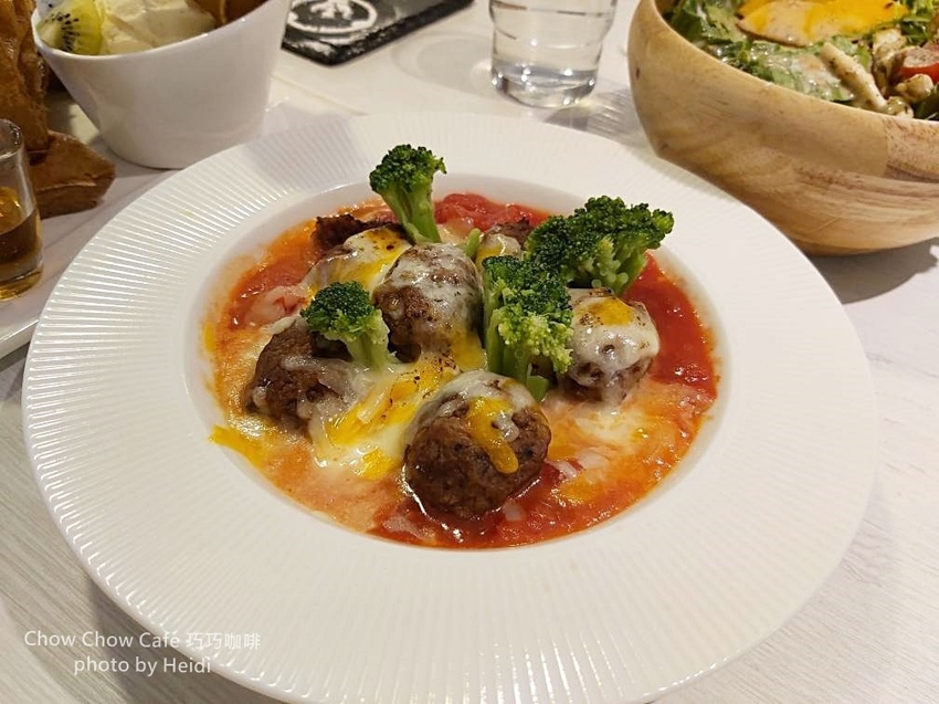 台中南屯下午茶 Chow Chow Cafe 巧巧咖啡 義大利起司肉丸.jpg